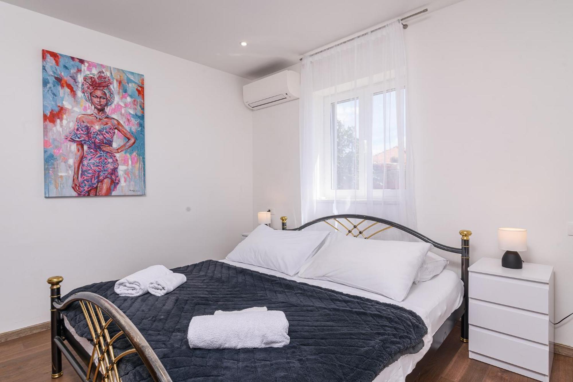 Apartments Eva 特罗吉尔 外观 照片