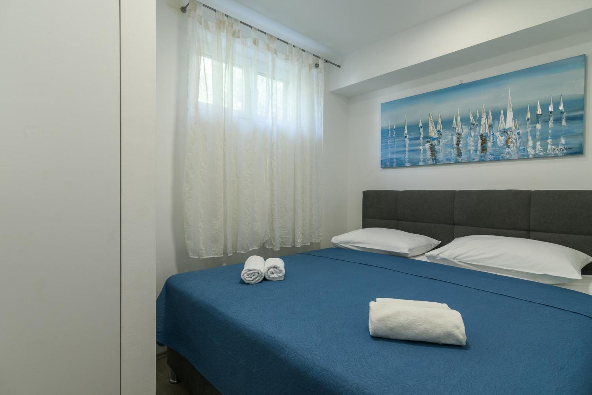 Apartments Eva 特罗吉尔 外观 照片