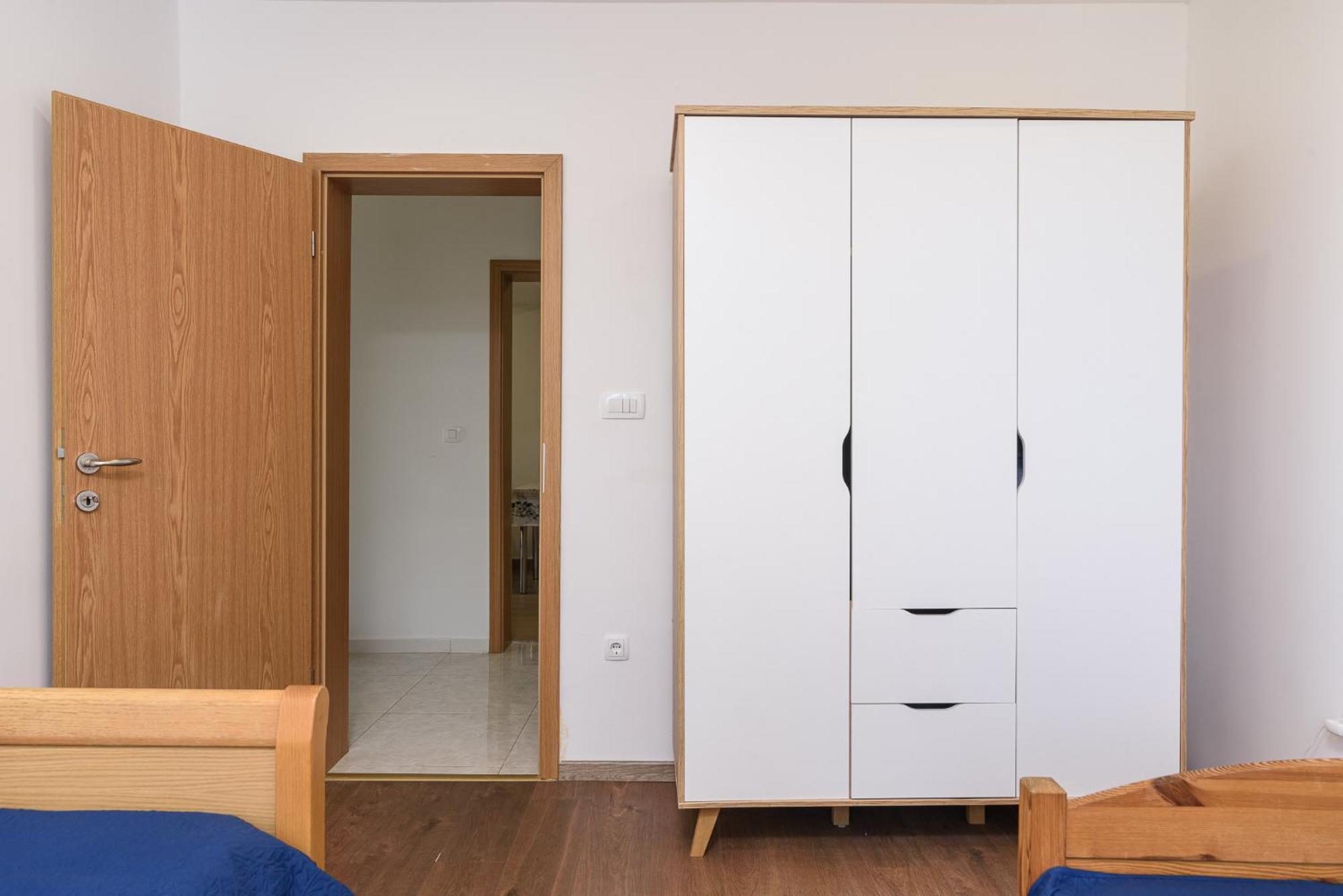 Apartments Eva 特罗吉尔 外观 照片